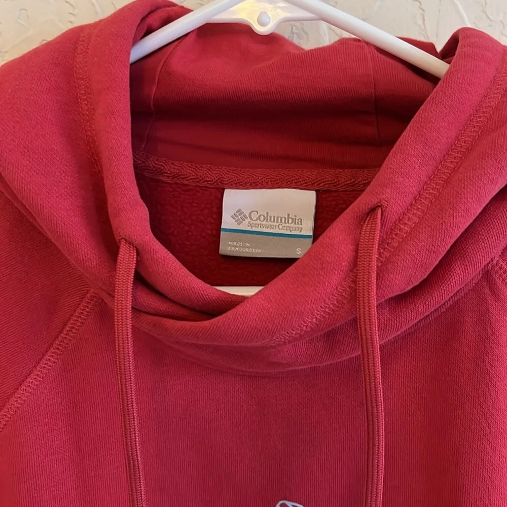 Columbia women's size small salmon pink red pullover sweatshirt mountain scene - Picture 5 of 9
